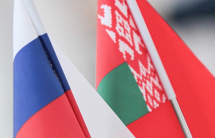 Путин: Россия и Беларусь заинтересованы развивать межрегиональные связи