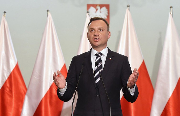 Выборы президента в Польше могут перенести