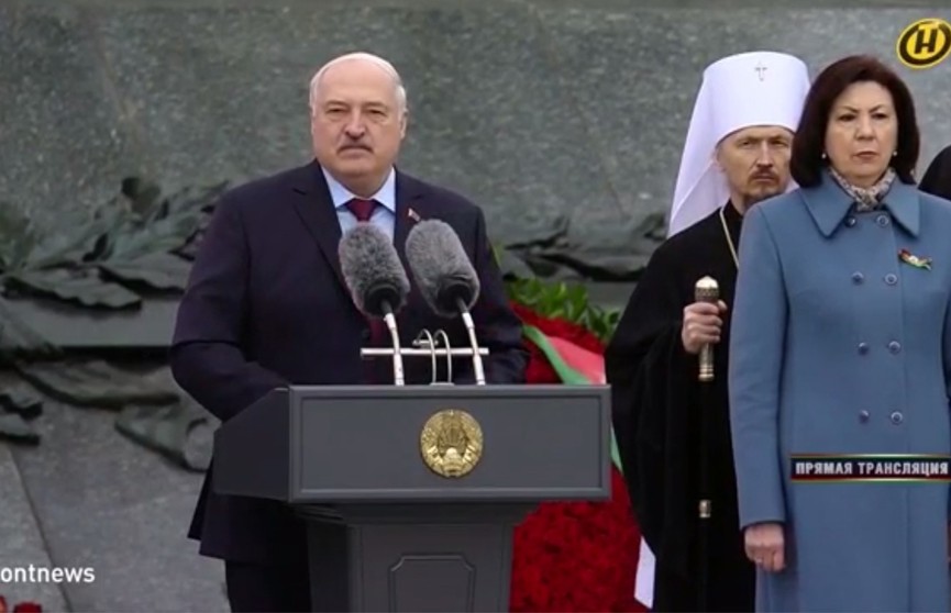Александр Лукашенко: Забудем прошлое, перестанем приходить к памятникам – оно придет к нам!