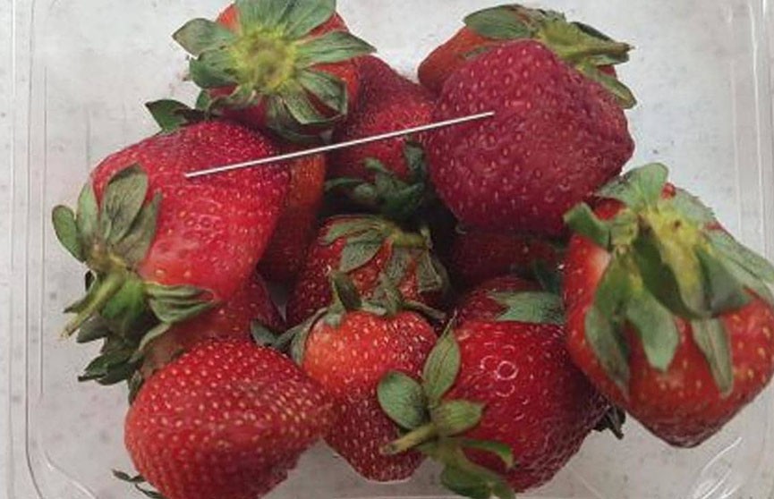 Начинённые иглами фрукты обнаружили в магазинах Австралии