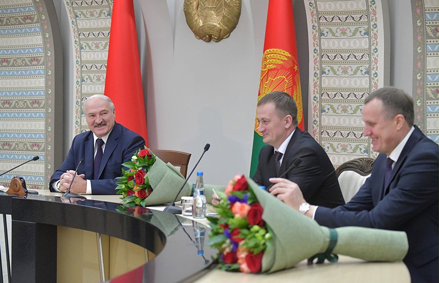 Работа с кадрами и равномерное экономическое развитие районов: какие еще задачи поставил Лукашенко перед новым губернатором Минской области Турчиным