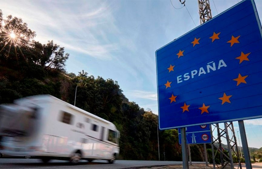 Испания откроет границы с 12 из 15 стран, рекомендованных ЕС