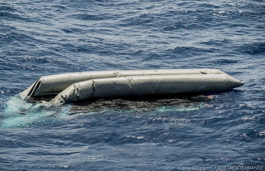 Около 130 мигрантов погибли при опрокидывании лодки в Средиземном море