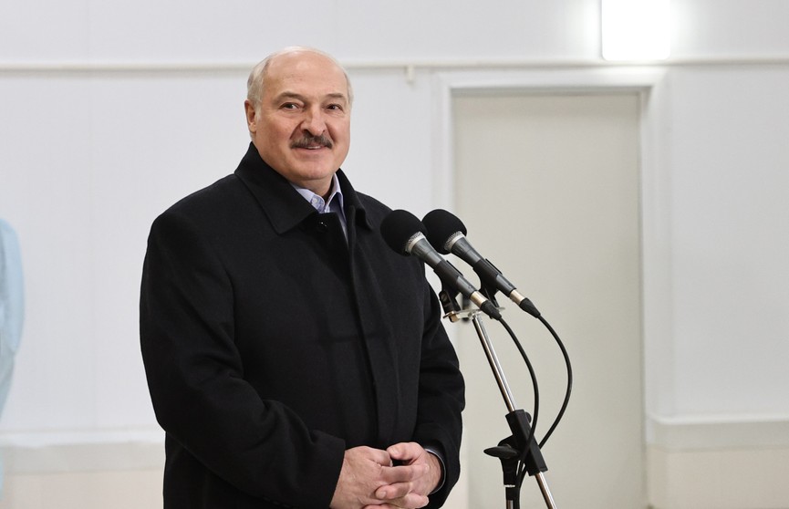 Лукашенко: Будут у вас другие президенты, я вам гарантирую. А сейчас просто наберитесь терпения