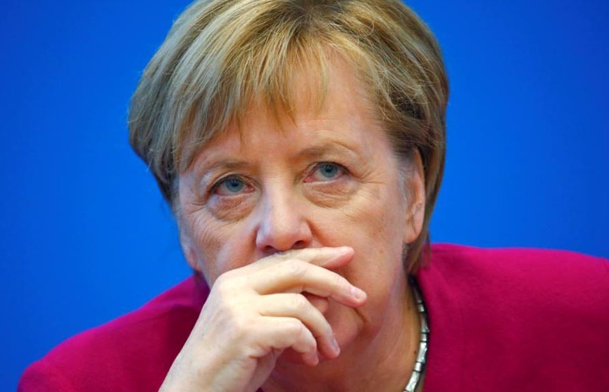 Меркель снова стало плохо на переговорах (ВИДЕО)