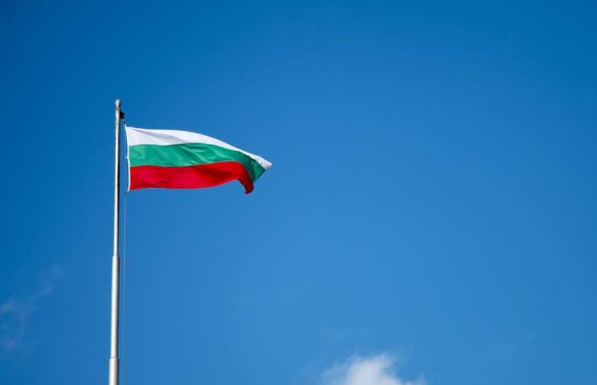 В Болгарии c 1 мая отменили обязательное ношение защитных масок