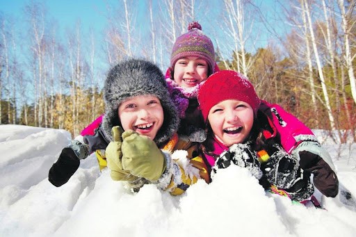 Зимние каникулы начались у белорусских школьников