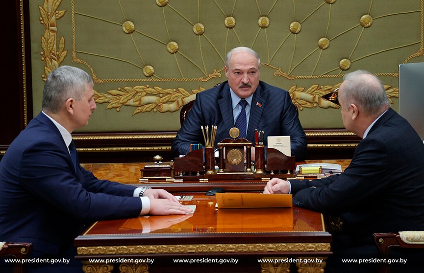 Стабильность – это святое! Лукашенко поставил задачи перед Нацбанком, правительством и крупными компаниями