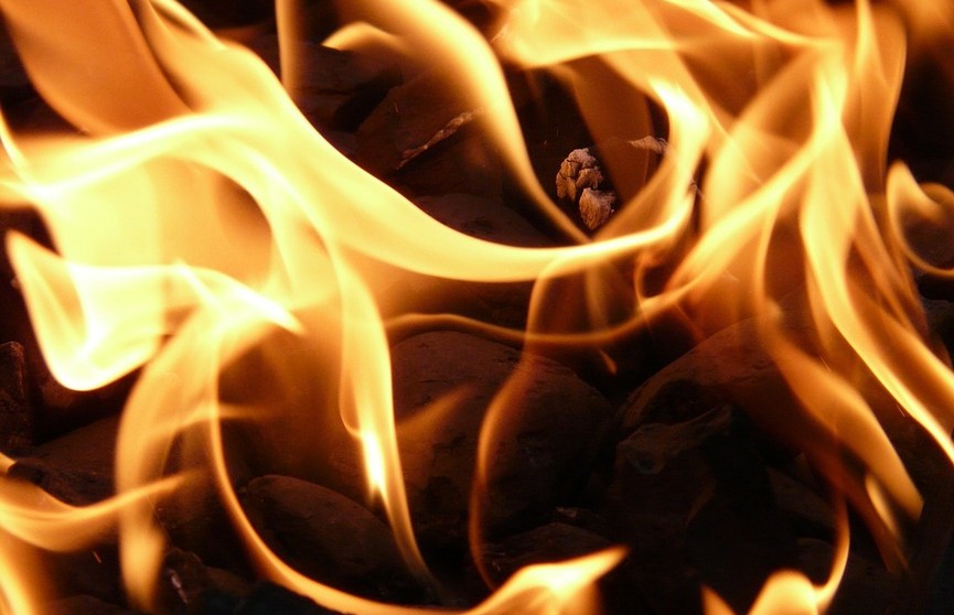 Женщина погибла на пожаре в пятиэтажке в Гродно