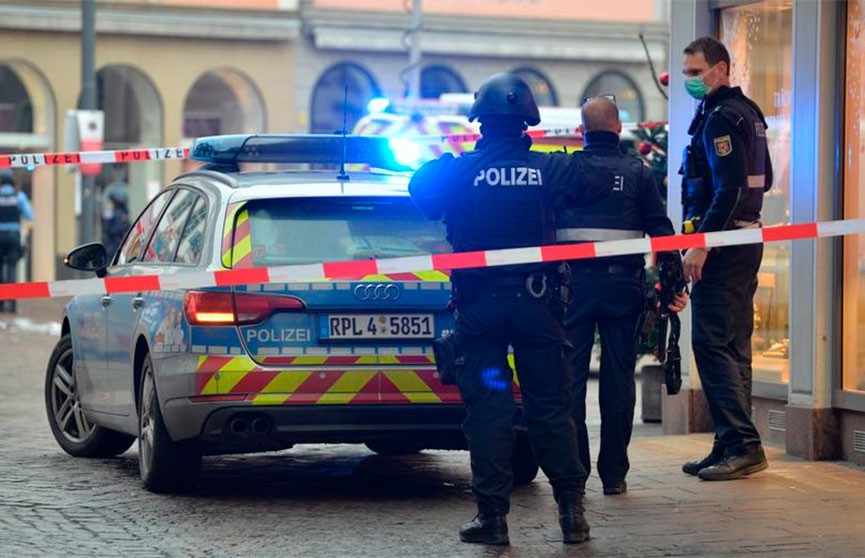 Автомобиль протаранил пешеходов в немецком Трире: пять человек погибли