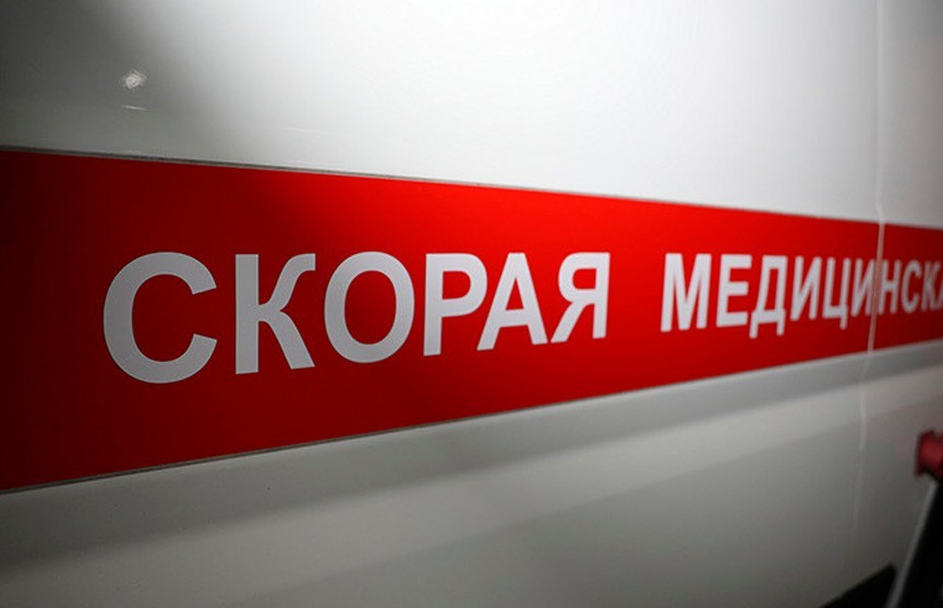 В Омске 6-летняя девочка упала с 13 этажа и выжила
