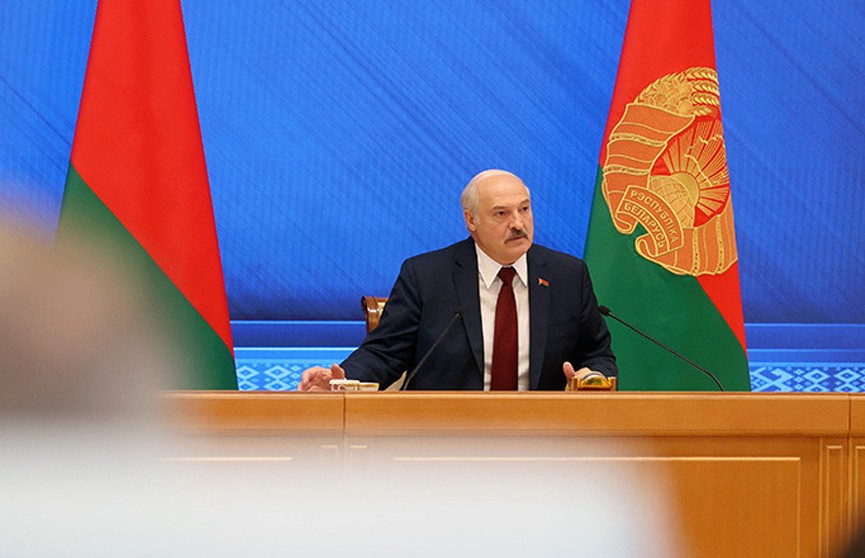 Лукашенко: на пике протестов на улицы Минска выходило 46700 человек – это десятая часть думающих иначе