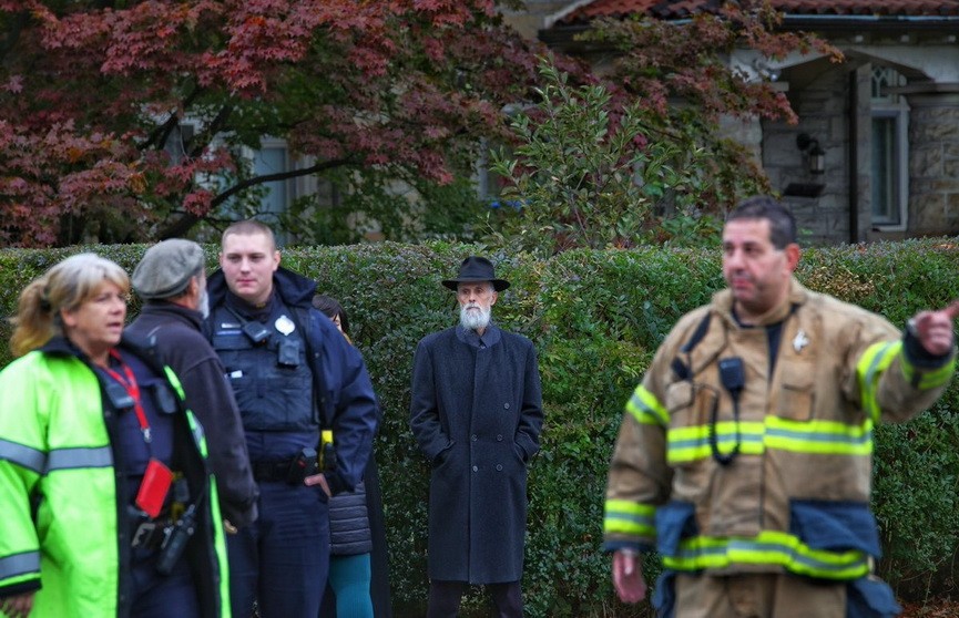 В американском Питтсбурге в синагоге расстреляли людей