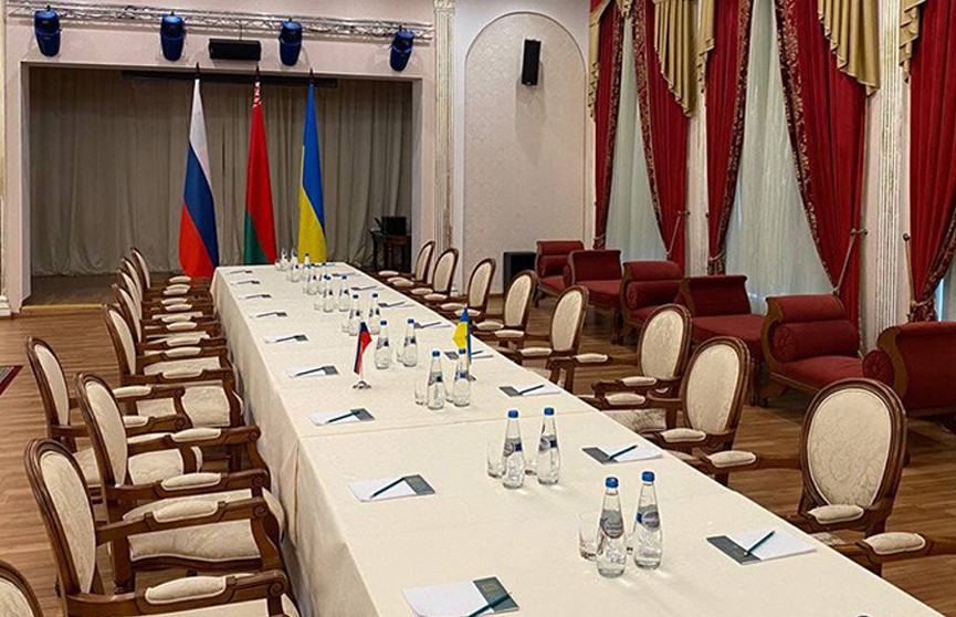 МИД: площадка для переговоров России и Украины подготовлена, ожидаем делегации
