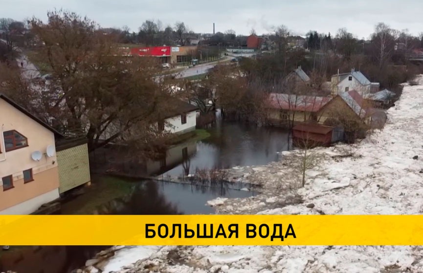 Рекордный за последние 40 лет паводок оставил без электричества сотни домов в Латвии
