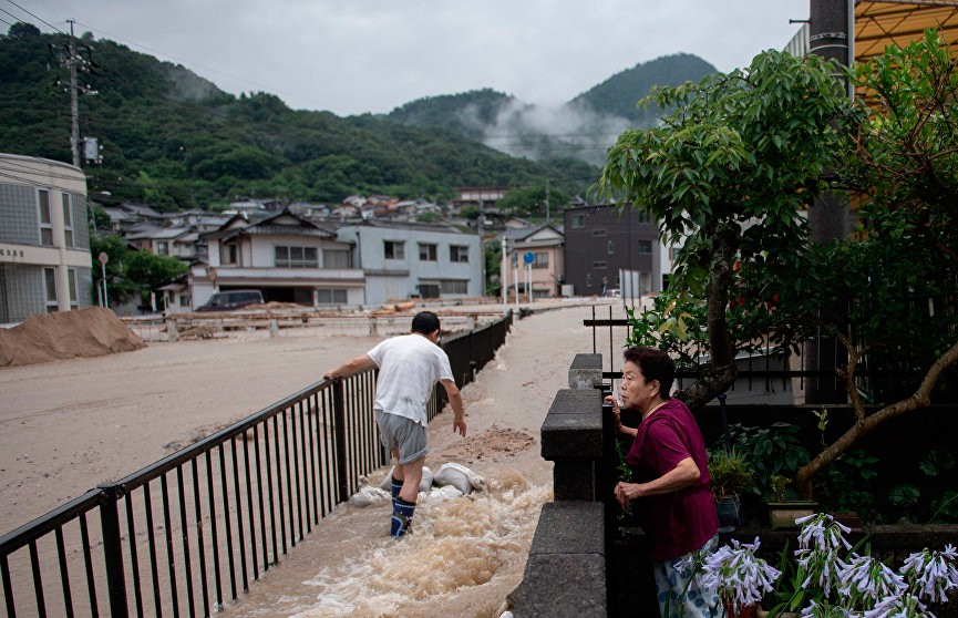 К островам Японии приближается ураган «Мария»