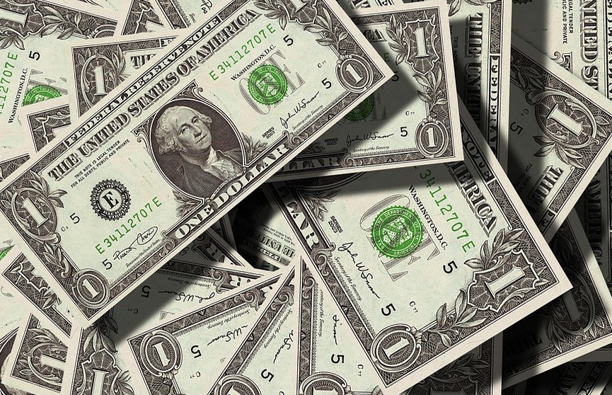 Физлица в Беларуси продали в марте на $109,4 млн валюты больше, чем купили