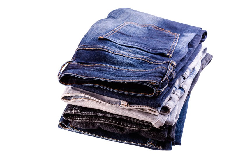 Чтобы джинсы служили долго: стилисты раскрыли секреты ухода за популярным элементом гардероба