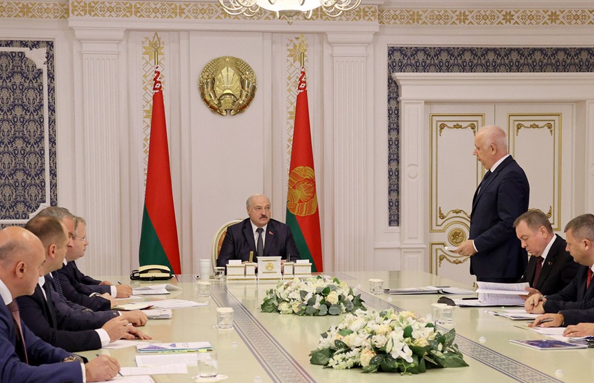 У Лукашенко обсудили работу транспортного комплекса
