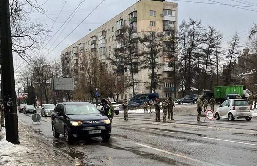 Работникам военкоматов Днепропетровской области Украины разрешили досмотр граждан