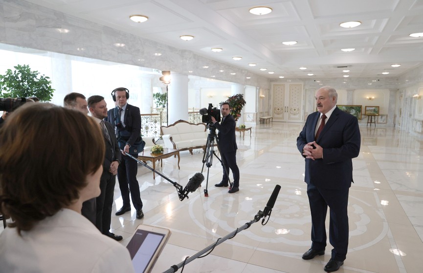 «Кто вы такие, чтобы меня судить?» Лукашенко прокомментировал заявление в немецкую прокуратуру