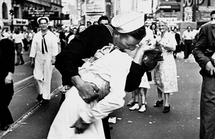 Всемирный день поцелуя отмечается 6 июля