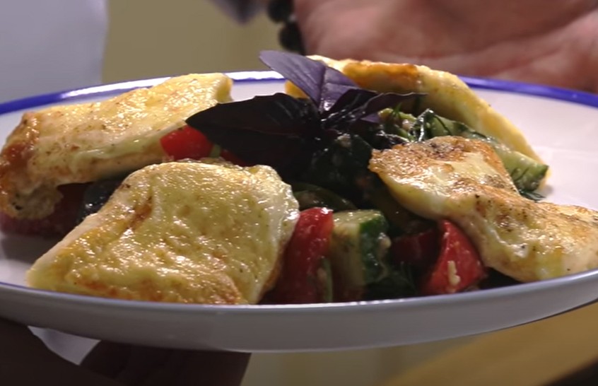 Жареный сулугуни и грузинский салат готовила много раз – это любовь! И вот что дает характерный вкус!