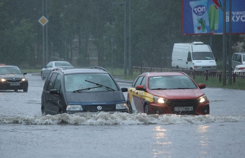 Ливни привели к сильнейшему потопу в Гродно (ВИДЕО)