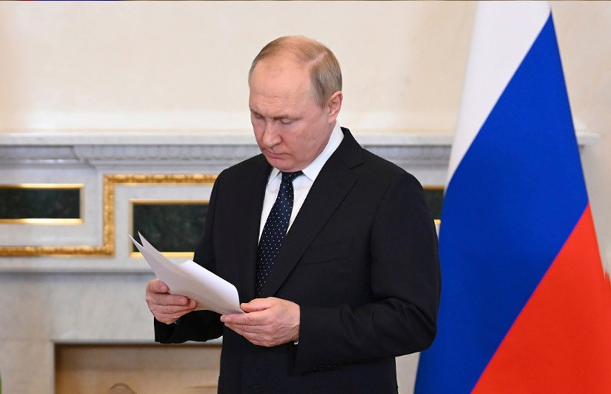 Владимир Путин: 270 тысяч человек добровольно подписали контракты с ВС России