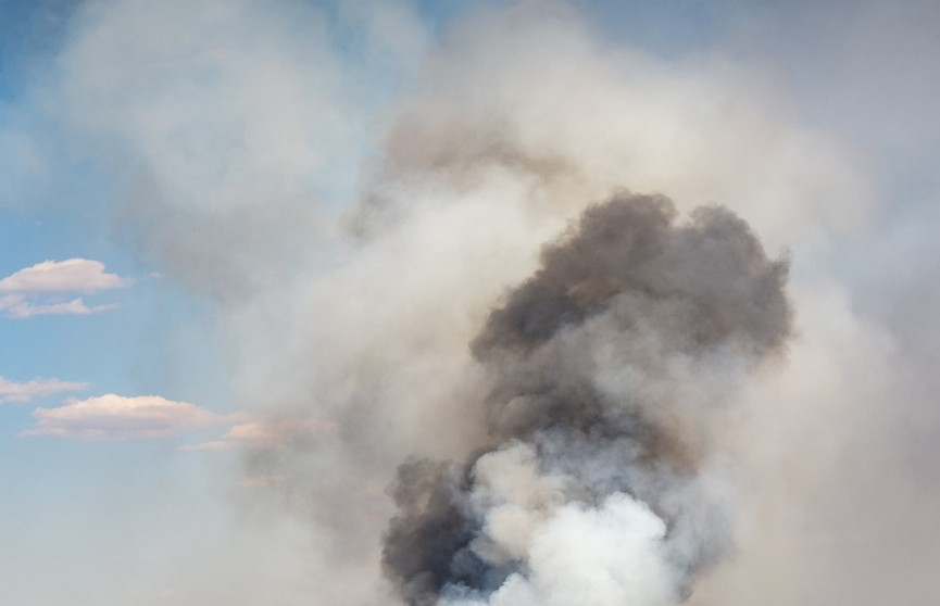 Пожар вспыхнул на крупнейшем металлургическом предприятии Украины