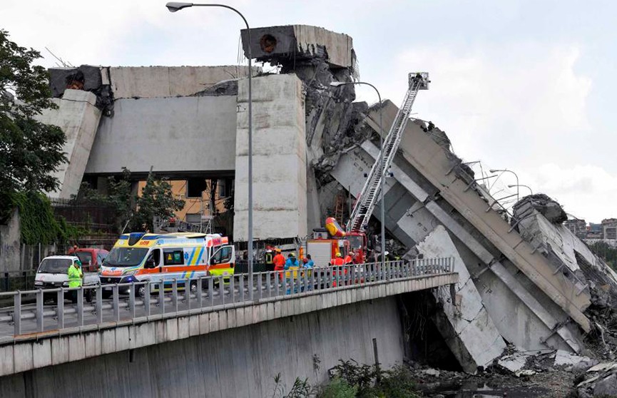 Жертв обрушения моста в Генуе вспоминают сегодня в Италии