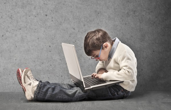 Дети и интернет: что делать, чтобы не сформировалась зависимость? Советы психолога