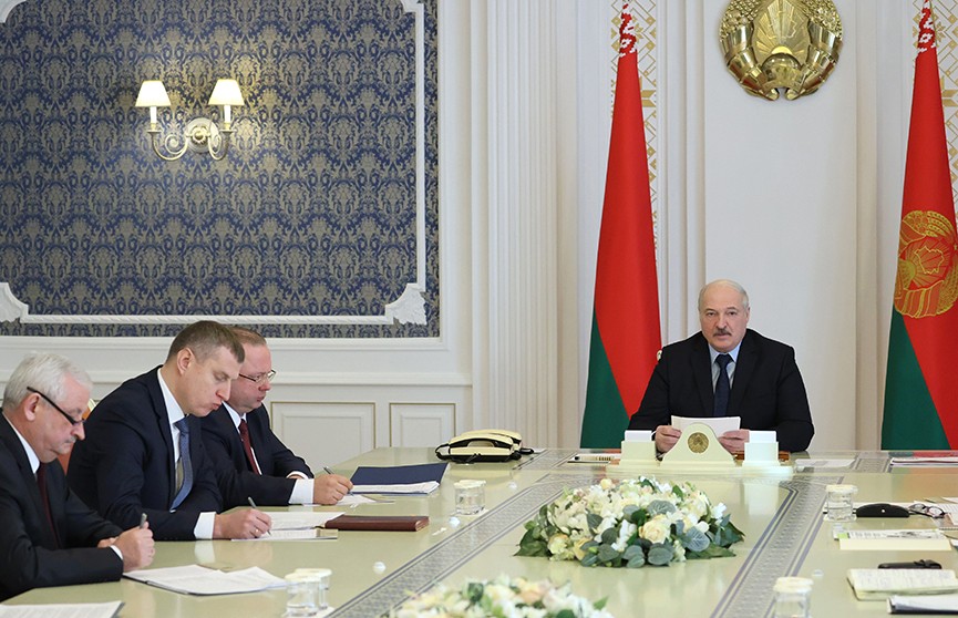 Лукашенко о «Мотовело»: Идеи разорвать предприятие на куски, а затем их раздать по банкам я расцениваю как антигосударственные