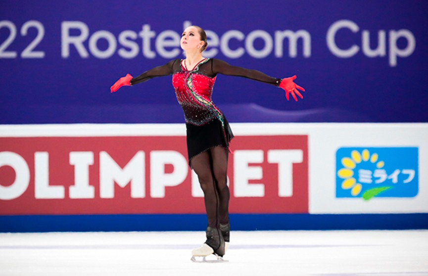 Россиянка Камила Валиева установила мировой рекорд по сумме набранных баллов на Гран-при по фигурному катанию в Сочи