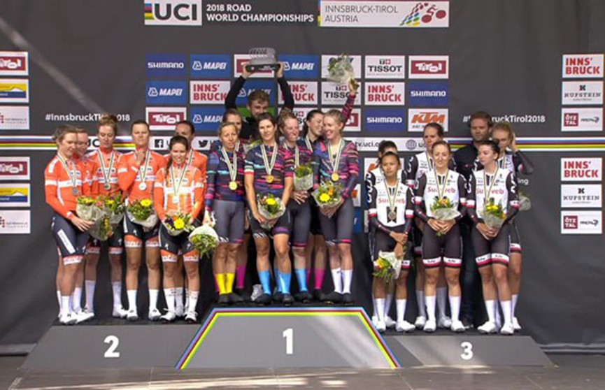 Алёна Омелюсик стала чемпионкой мира по велоспорту в командной гонке
