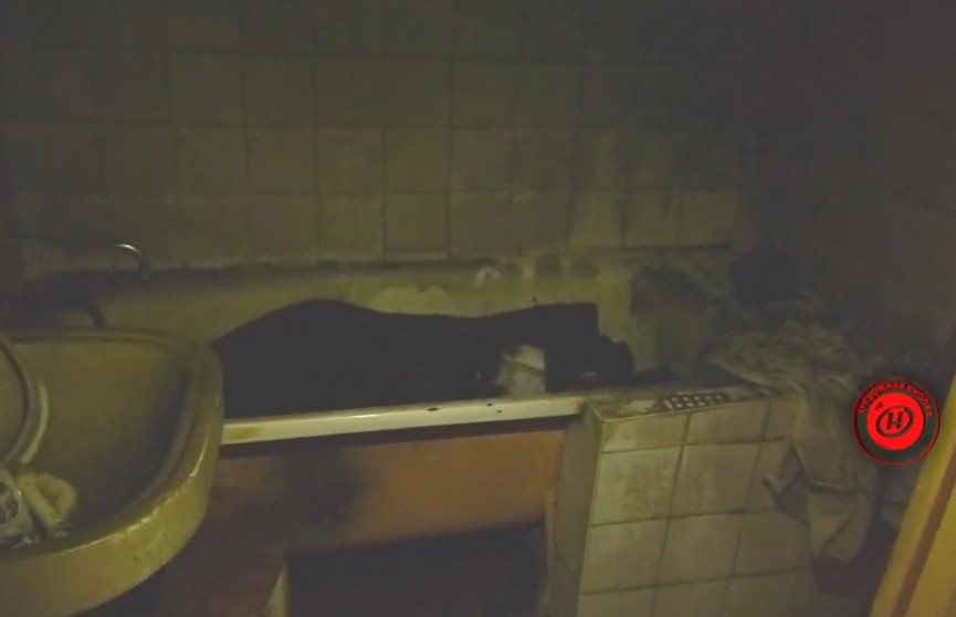 На пожаре в Лиде погиб мужчина: перед смертью он заперся в ванной