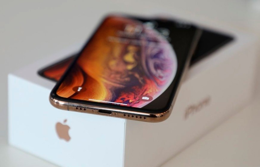 Apple планирует выпустить новый бюджетный IPhone