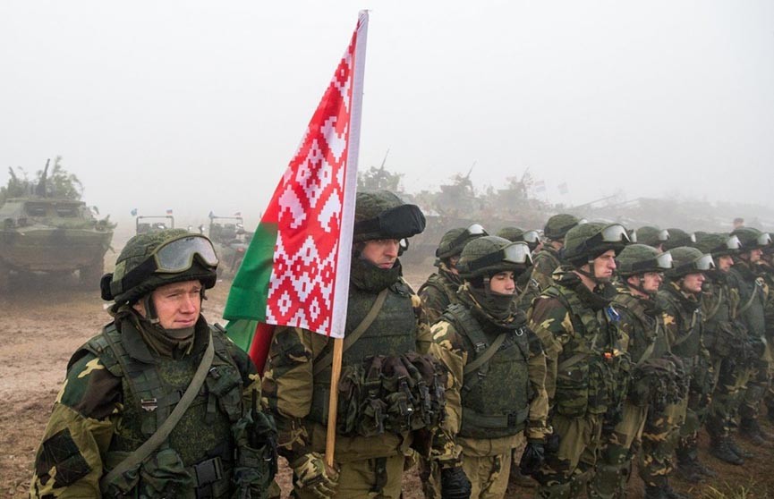 Военные Беларуси проверят одну из воинских частей Франции
