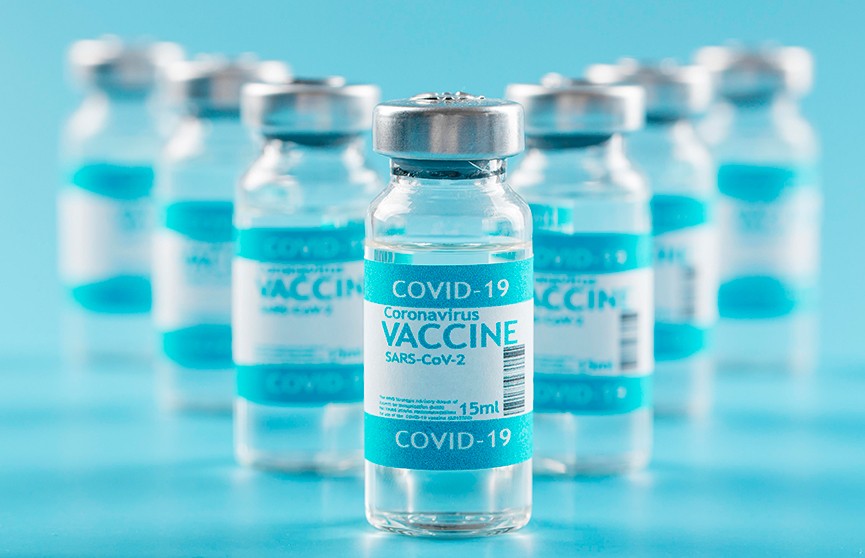 Еврокомиссия одобрила применение вакцины Pfizer для детей 12-15 лет