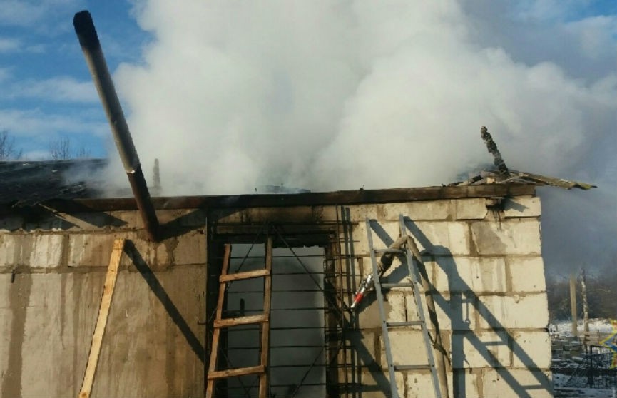 Пожар вспыхнул на пилораме в Клецком районе
