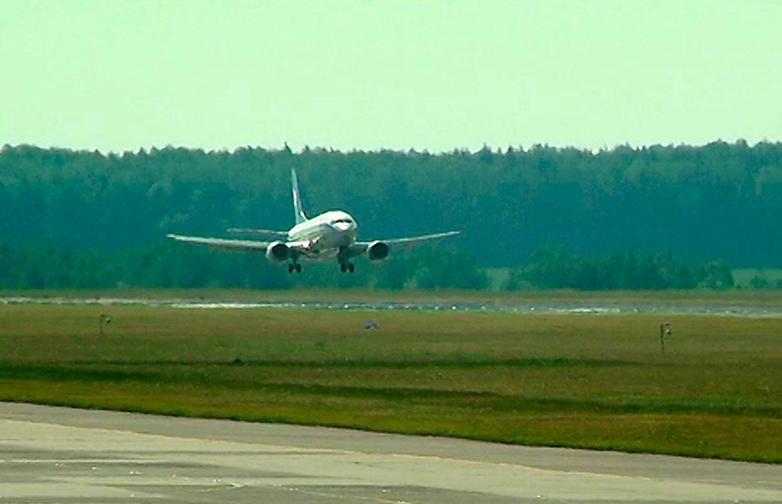 Самолёт «Аэрофлота» совершил экстренную посадку в минском аэропорту