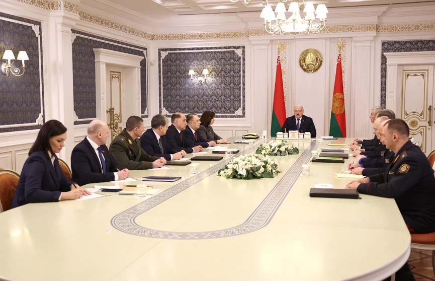 Лукашенко: Мы никого не выгоняли из Беларуси. Итоги совещания по общественно-политической обстановке