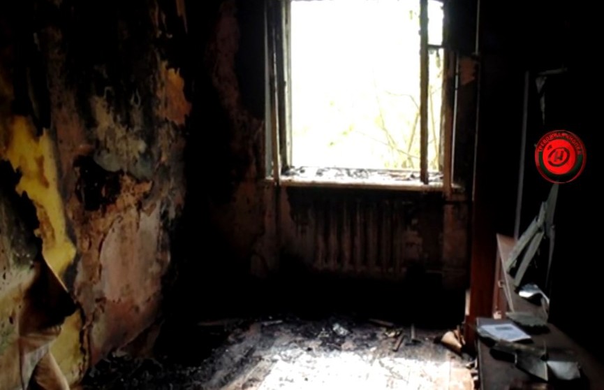 Пожар в деревне Зачистье: два человека погибли, ещё одного госпитализировали с ожогами