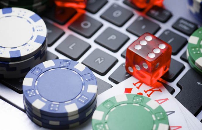Любитель онлайн-казино из Гродненского района стал жертвой онлайн-аферистов