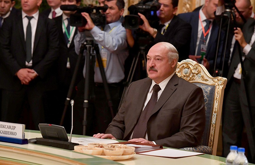 Президент Беларуси принял участие в Совете глав государств-участников СНГ