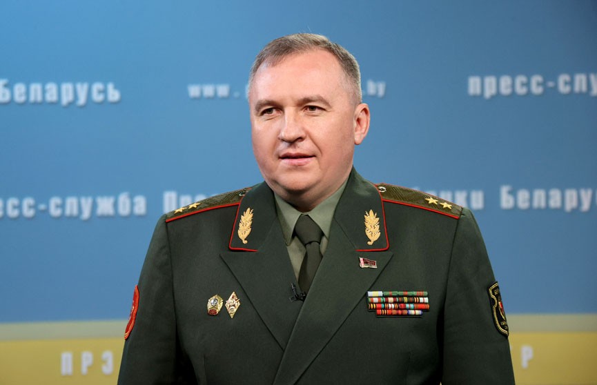 Виктор Хренин прокомментировал слухи о том, что Беларусь будет бомбить западные страны
