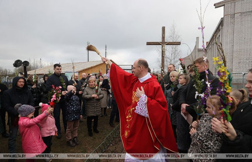Католики Беларуси празднуют Вербное воскресенье