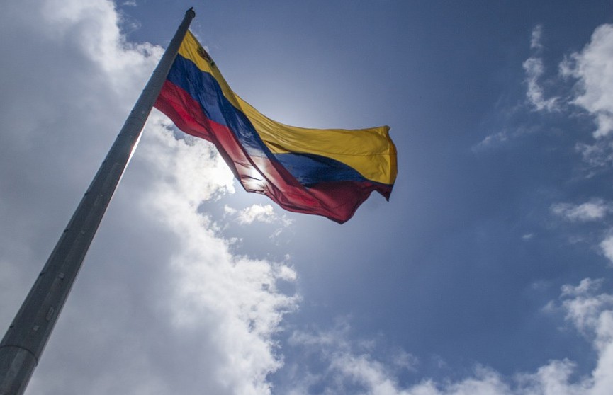 Глава МИД Венесуэлы: западные санкции осложнили, но не сделали торговлю с Россией невозможной
