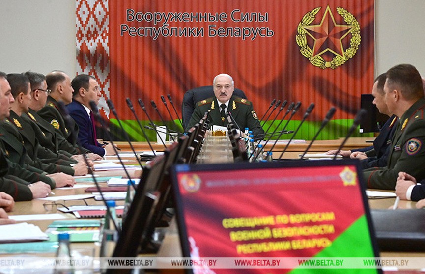 Лукашенко: Россия нарастит усилия СВО, Запад стремится еще больше вооружать Украину
