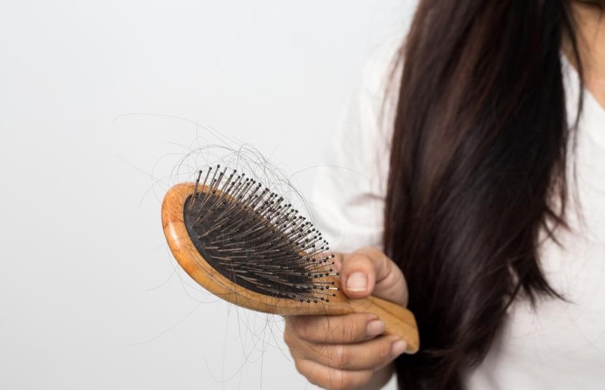 Ужасная укладка и ломкость? 4 правила, как подобрать расчёску по типу волос